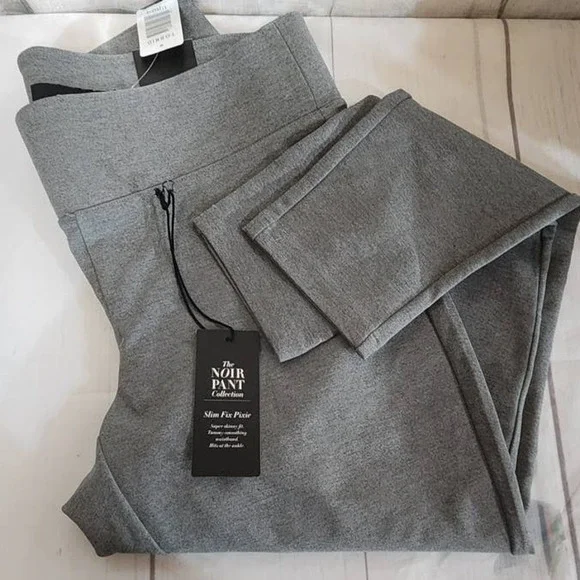 NWT Torrid Slim Fix Pixie Plaid Pull On Light Grey Ponte Pants Size: 1X (14/16) - Picture 3 of 3